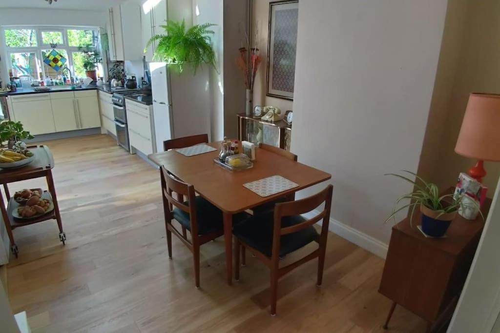 Comfortable Artistic House Welcomes You! Daire Oxford Dış mekan fotoğraf